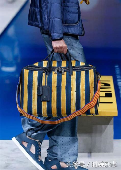 fendi bag男|Bags .